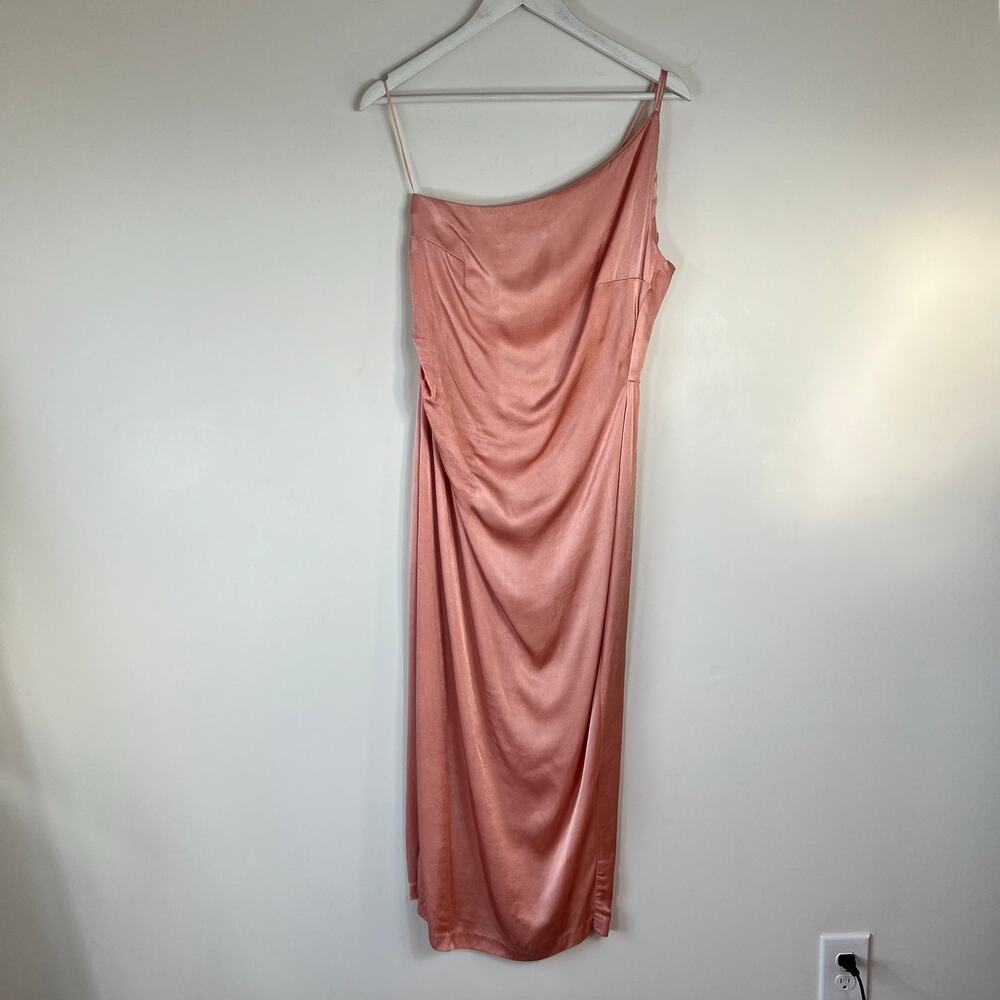 Petal and pup Tienna dress Pink Romantic Bridesmaid Midi Slit Pretty Satin - Picture 4 of 7